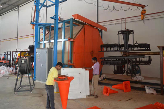 comprar Acumulador Máquina de moldagem de rotor a jato Ângulo de rotação personalizado Fabricação em linha