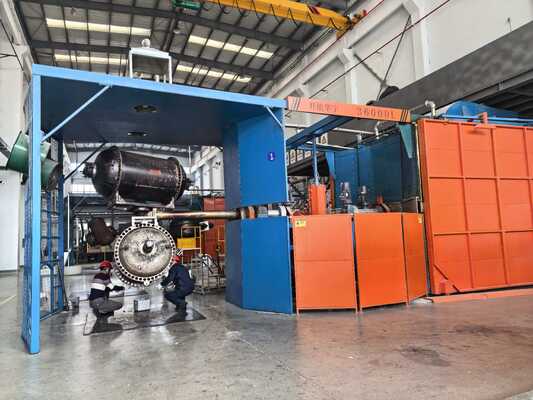 Máquina de moldagem por injeção rotativa de torre de três braços para moldagem rotacional de alta eficiência